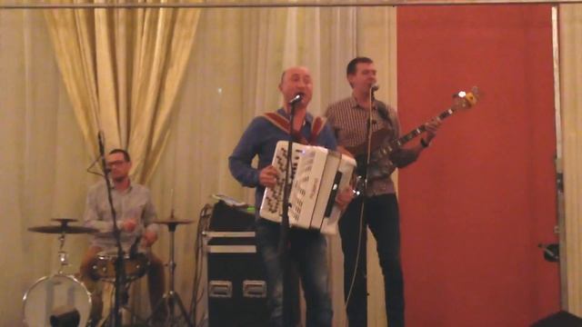 группа Ладъ - белые розы смотреть онлайн