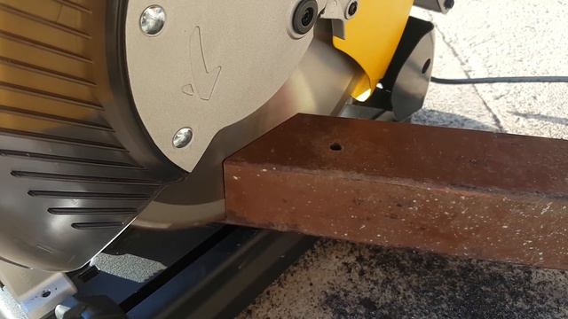 dewalt dw872 first cut смотреть онлайн