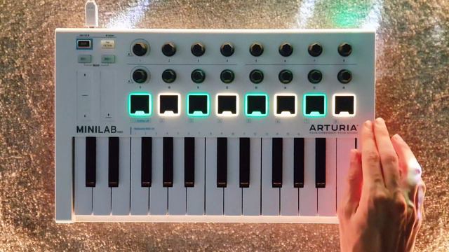 The Weeknd – Blinding Lights | Arturia Minilab MK2 смотреть онлайн