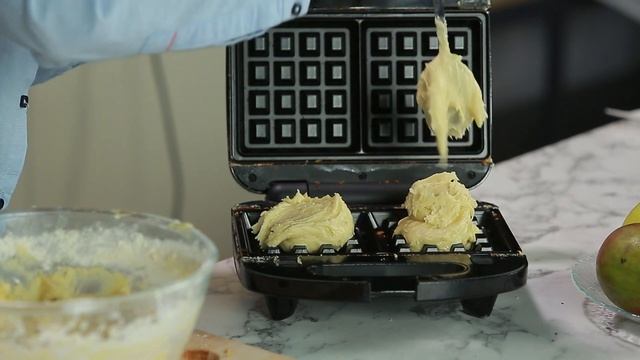 Бельгійські Вафлі з Вершковим Кремом. Швидкі та Прості Рецепти Десертів. смотреть онлайн