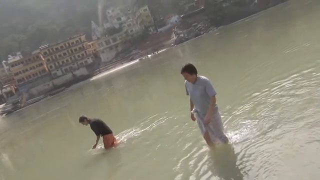 Ганга, Ришикеш, Гималаи ждут вас! смотреть онлайн