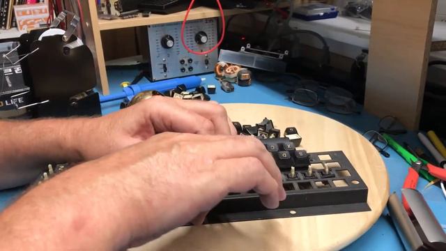Model I - Part 1 - Rebuilding A TRS-80 Model I Keyboard - STB79
