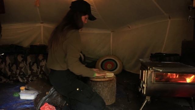 Baking an Apple Pie | Winnerwell Woodburner смотреть онлайн