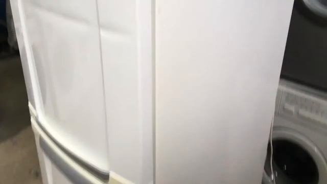Холодильник Electrolux ERB39300W смотреть онлайн