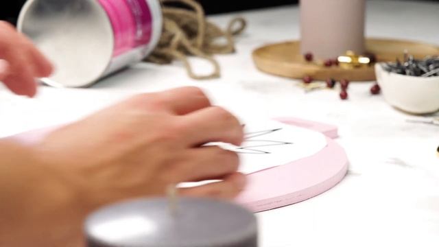 Яркая картина из гвоздей и ниток своими руками смотреть онлайн