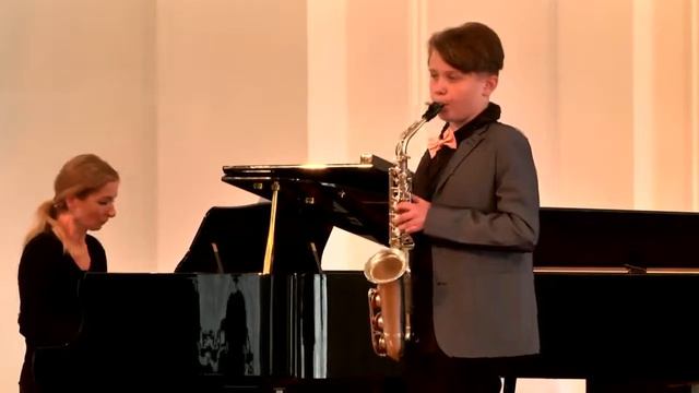 Ария Э.Бозза. Маленький Чардаш П.Итюрральде.Исполняет Тертичник Владислав 13 лет. смотреть онлайн