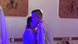 Необыкновенный Танец жениха с мамой! Трогательная песня про маму