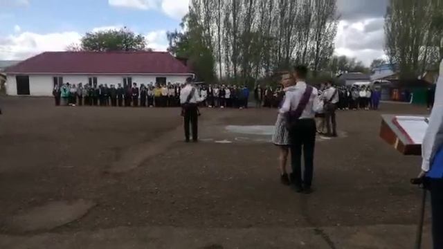 Вальс 9 класса МБОУ СОШ № 1 г. Янаул смотреть онлайн