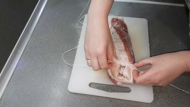 Беру обычное САЛО и вот что получается. Мясные слоёные рулеты вкусные и недорогие. смотреть онлайн