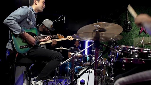 Schecter Sessions: PT Special and P4 смотреть онлайн