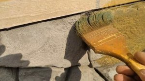 СДЕЛАЛ КРАСИВЫЙ ЦОКОЛЬ ПОД КАМЕНЬ.ШТУКАТУРКА, ПОКРАСКА ЦОКОЛЯ, БАРЕЛЬЕФЫ.