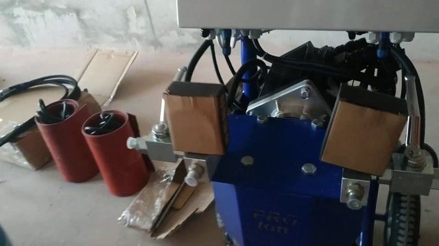 Набор инструментов бригады, оказывающей услуги по утеплению напыляемым пенополиуретаном. смотреть онлайн
