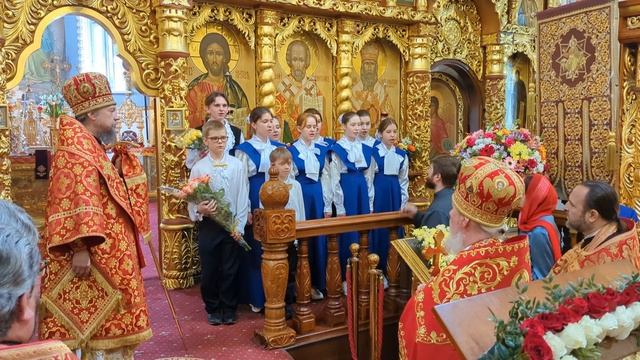 Престольны праздник.  Перенесение мощей святителя и чудотворца Николая из Мир Ликийских в Бар (1087 смотреть онлайн