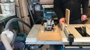 Удобный  мобильный стол для фрезера с простым лифтом своими руками.