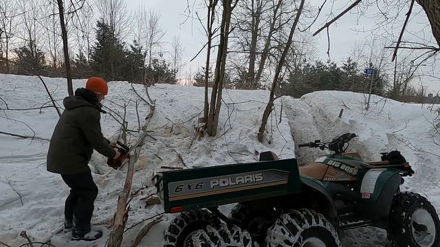 Polaris Big Boss 6x6 helping me gather some firewood смотреть онлайн