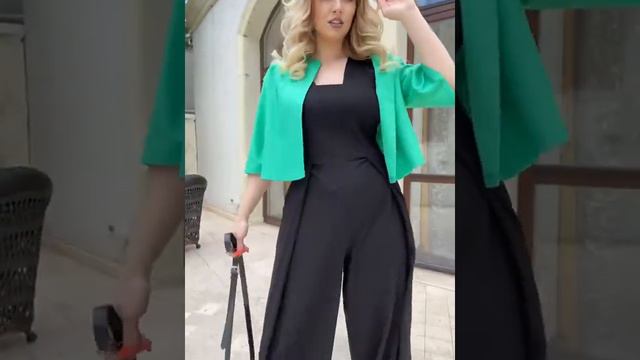 Комплект: комбинезон и болеро Модель АМ-75/75-3 смотреть онлайн