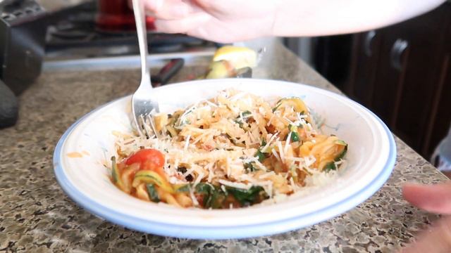 quarantine vlog | painting, working out, reading & more смотреть онлайн