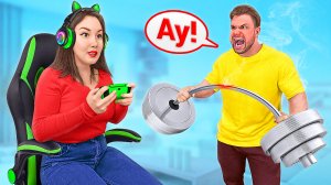 Младшая Сестра Игнорирует Старшего Брата! // Луномосик