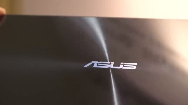 Intel Iris Graphics at CES 2014 смотреть онлайн