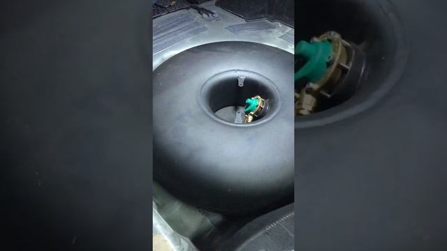 АВТО ИЗ США. ГБО 4-5. Установка баллона на FORD Fusion 2015 года. смотреть онлайн