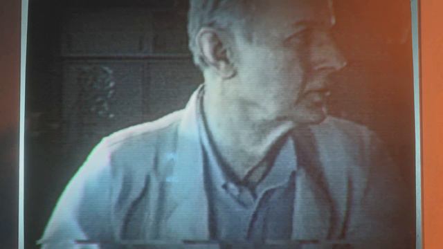 Chad Carlos finds out Umbrella are snakes in the grass смотреть онлайн