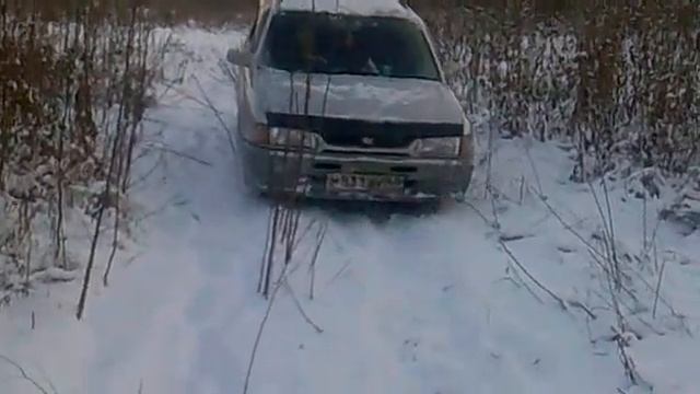 Nissan Wingroad в поле смотреть онлайн