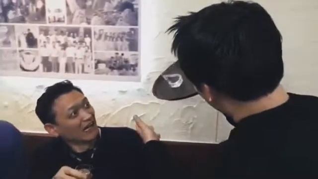 МАНЕКЕН ЧЕЛЛЕНДЖ В КАФЕ КУКСУ КАБ-MANNEQUIN CHALLENGE IN CAFE KUKSU CAB смотреть онлайн