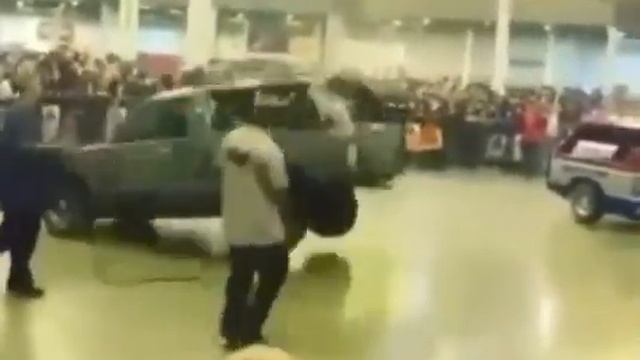 Танцы машин смотреть онлайн