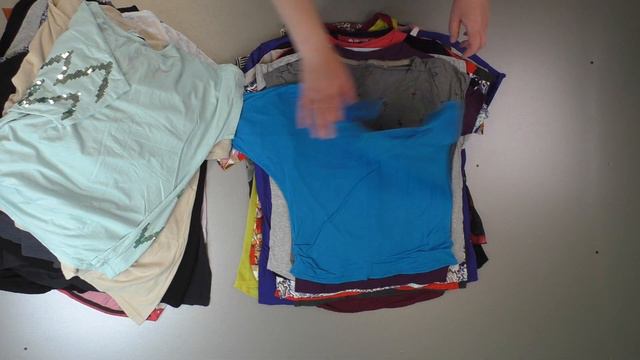 лот 2098 Футболки микс экстра (8,4 кг, 59 шт, 6700 руб, 113 руб/шт)