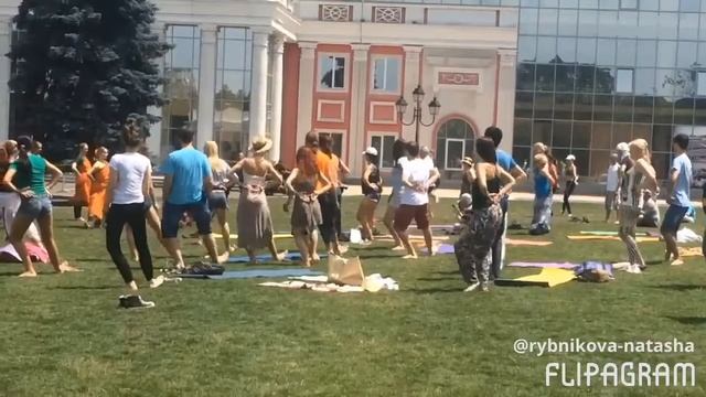Международный День Йоги в Одессе смотреть онлайн