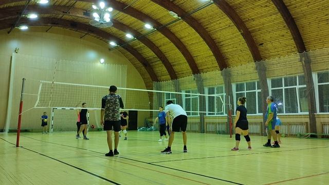 Обкомовские дачи Волейбол 16.09.2021г. Игра 4 смотреть онлайн