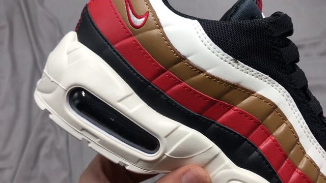 Nike Air Max 95 TT Premium Pull Tab AJ4077-002 FROM Robert смотреть онлайн