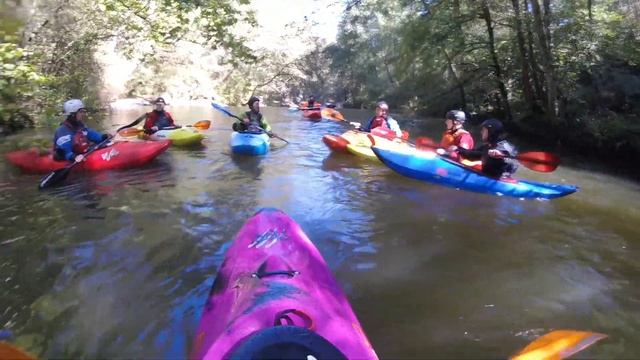 Kayak en el rio GÁNDARA Tramo 3-4 - Cantabria - Aitor Urzelai смотреть онлайн