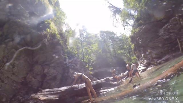 Водопад Ажек смотреть онлайн