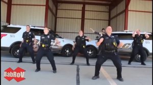 Mo Do Eins - Zwei - Polizei Mcm Rinat Rmx