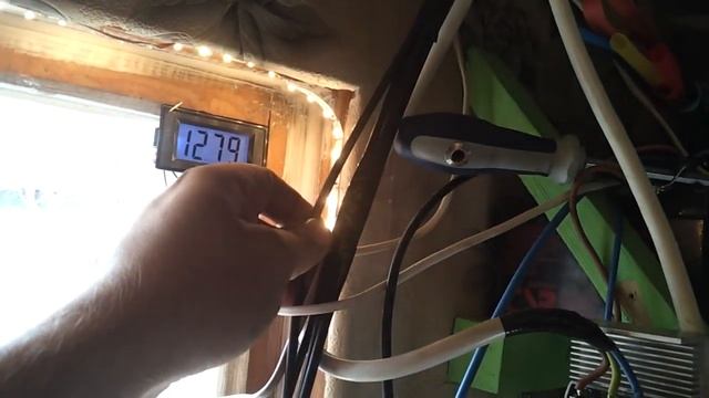 Демонстрация зависимости сечения кабеля от Солнечные батареи до контроллера заряда смотреть онлайн