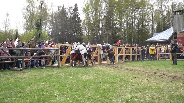 Новоторжский рубеж. 5 на 5. Шапито Крю - Вечный крестоносец смотреть онлайн