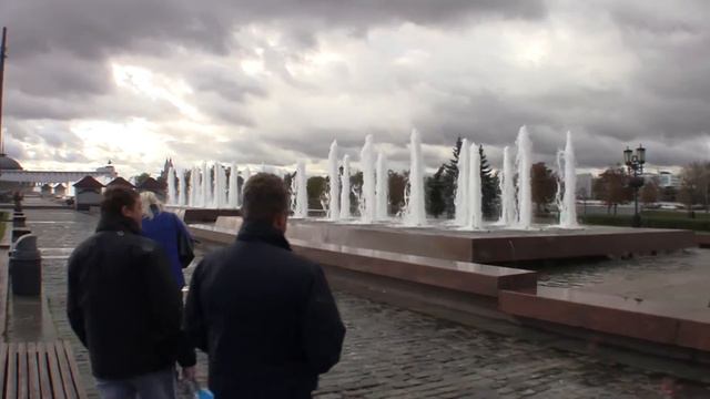 Поклонная гора. Москва. 2011-10-01 15:08:28 смотреть онлайн