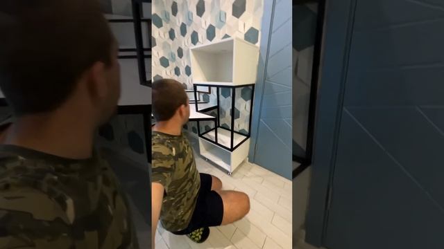 Идеальный компьютерный стол своими руками из дсп. Угловой компьютерный стол игровой белый с полками смотреть онлайн