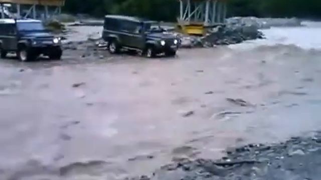 Неудачно переехал реку смотреть онлайн