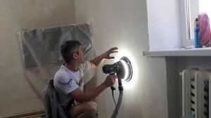 Как быстро зашкурить, шлифовать стены без пыли. Шлифовальная машинка для стен DEKO DKWP180CDLD.