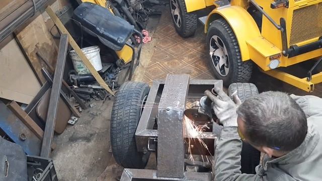 Самодельный минитрактор переломка от А до Я. Серия 8. Установка сиденья. смотреть онлайн