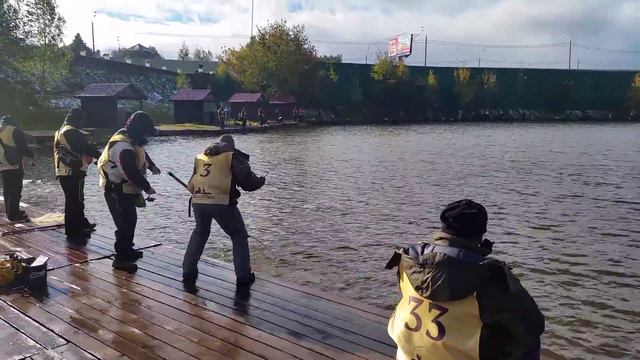 Соревнования по ловле форели РК "Золотой Сазан" осень 2015 смотреть онлайн