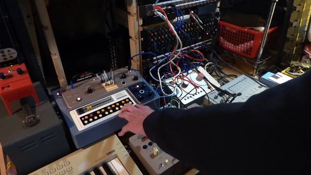 confined spaces #1 смотреть онлайн