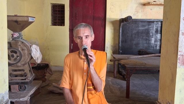 Е.М. Сарвагья прабху. Уникальность милости Ямуны. 29.10.2023. Вриндаван. Ашрам Саубхари Муни смотреть онлайн