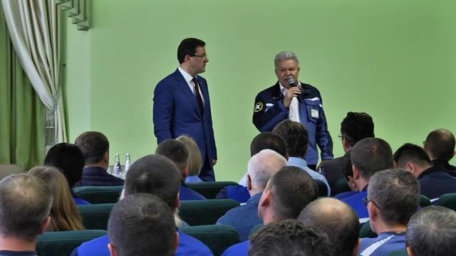 Репортаж - рабочий визит врио губернатора Д. Азарова и главы Тольятти С. Анташева на ТОАЗ смотреть онлайн