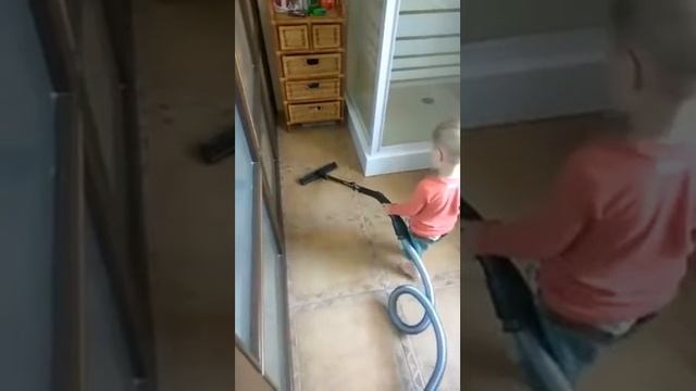 Помощник как нужно пылесосить смотреть онлайн