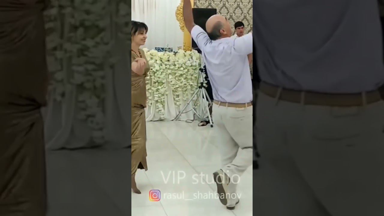 Мужику 75 лет как он офигенно танцует #shorts#svadba смотреть онлайн