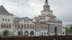 Комсомольская площадь в Москве (площадь трёх вокзалов)