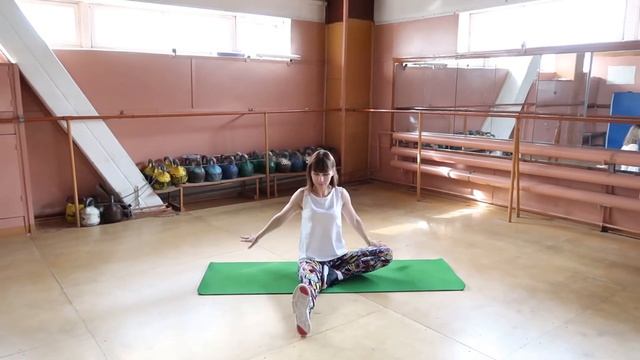 ВЕЧЕРНЯЯ ГИМНАСТИКА смотреть онлайн